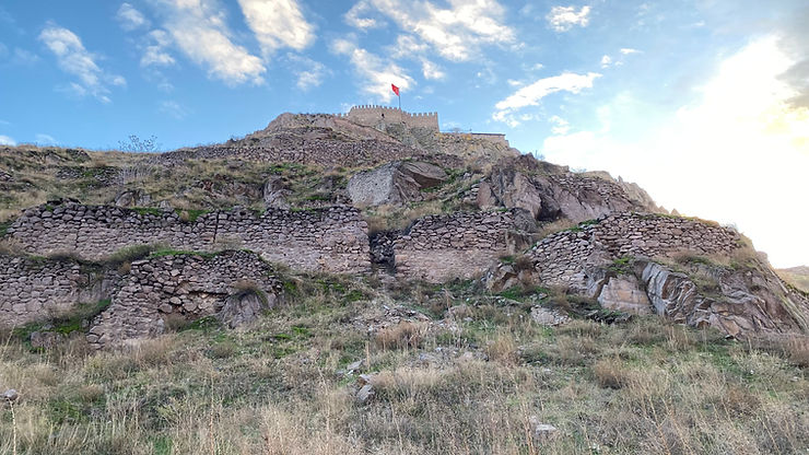 BİLİNMEYENLERİYLE ANKARA KALESİ